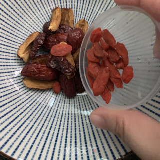 红糖姜枣茶的做法步骤：3