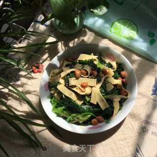 豆皮拌菠菜的做法步骤：9