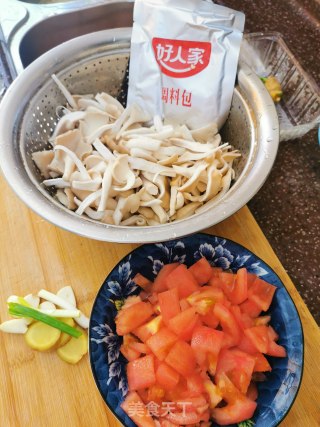 番茄肉片的做法步骤：2