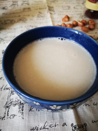 花生银耳豆浆的做法步骤：3