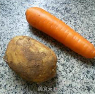 胡萝卜圆白菜土豆丝的做法步骤：2