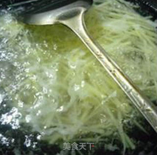 胡萝卜圆白菜土豆丝的做法步骤：6
