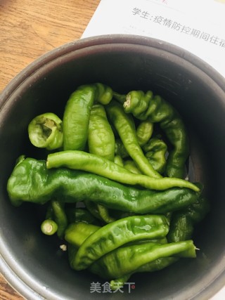 辣椒炒五花肉的做法步骤：3