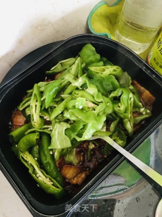 辣椒炒五花肉的做法步骤：10