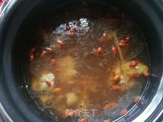 菌菇排骨汤的做法步骤：11