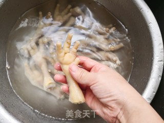 卤鸡爪的做法步骤：5