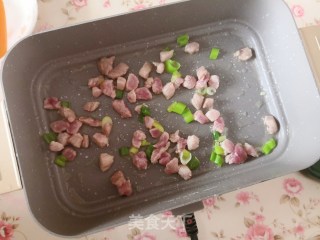 肉酱盖饭的做法步骤：3