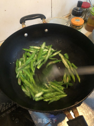 青椒牛肉片的做法步骤：1