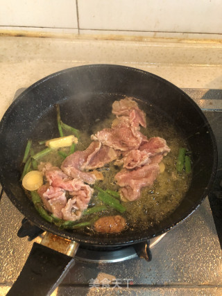 青椒牛肉片的做法步骤：3