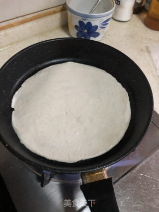 榨菜手抓饼的做法步骤：1