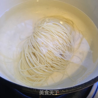 鸡汤竹升面的做法步骤：3