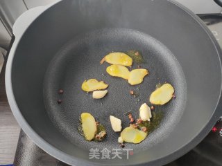 土豆香菇炖排骨的做法步骤：4