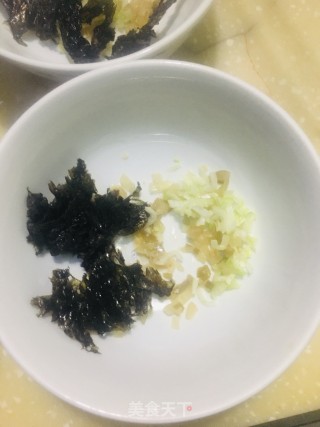 云吞米粉的做法步骤：3