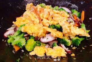 西兰花香菇炒蛋#快手小炒#的做法步骤：9