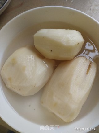 排骨莲藕汤的做法步骤：2
