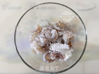 西班牙蒜香橄榄油浸虾的做法步骤：3