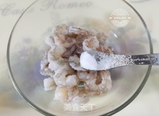 西班牙蒜香橄榄油浸虾的做法步骤：7