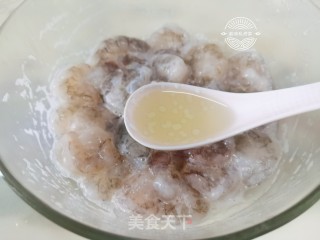西班牙蒜香橄榄油浸虾的做法步骤：10