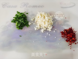 西班牙蒜香橄榄油浸虾的做法步骤：11