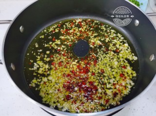 西班牙蒜香橄榄油浸虾的做法步骤：14