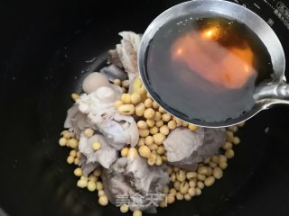 甜辣黄豆猪脚的做法步骤：7