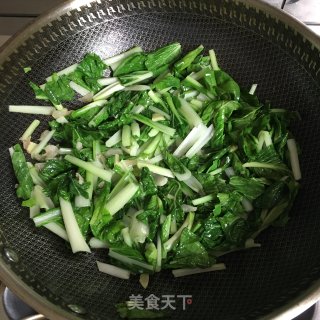 白玉菇炒青菜的做法步骤：2