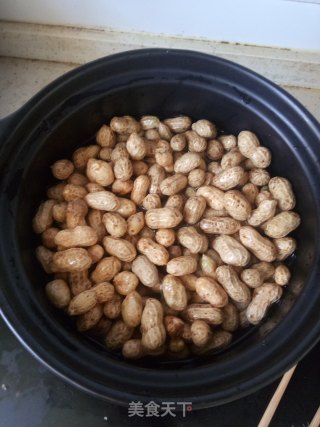煮茶香花生的做法步骤：2