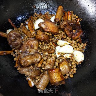 黄豆焖猪尾的做法步骤：11