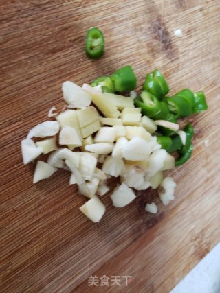小青菜炒黑木耳的做法步骤：1