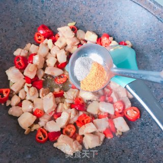 孜然鸡丁的做法步骤：6