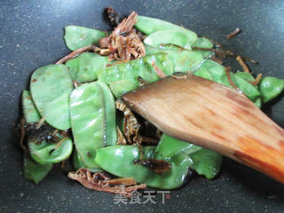 笋干菜炒扁豆的做法步骤：8