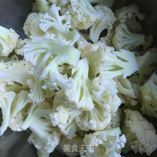 肉末酱炒菜花的做法步骤：2