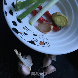 肉末酱炒菜花的做法步骤：3