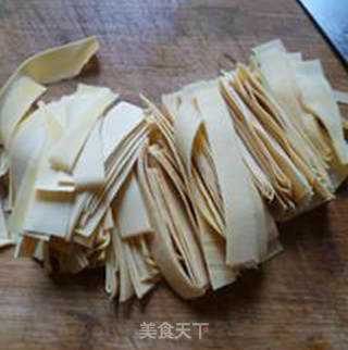 剁椒豇豆炒千张的做法步骤：4