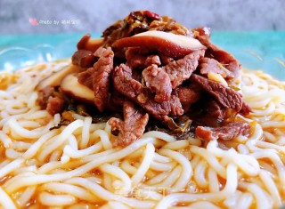 雪菜香菇肉丝面的做法步骤：13