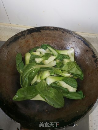 香菇烧油菜的做法步骤：3