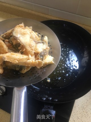 啤酒焖豆腐鱼的做法步骤：6