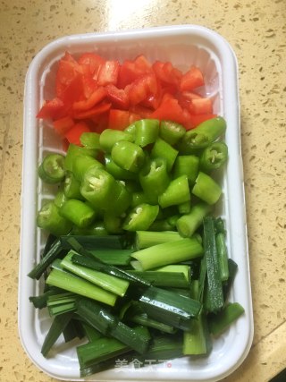 啤酒焖豆腐鱼的做法步骤：15