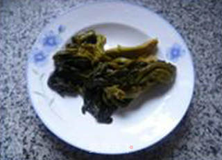 酸菜炒豇豆的做法步骤：2