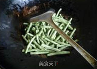 酸菜炒豇豆的做法步骤：4