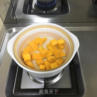 南瓜青菜粥的做法步骤：1