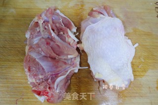 酱香烤鸡腿肉????（烤箱版）烤鸡肉的做法步骤：2