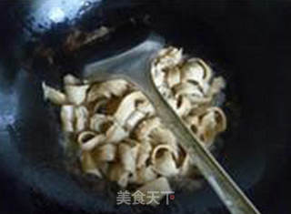 剁椒青瓜面筋的做法步骤：6