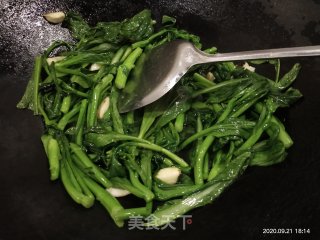 蒜蓉炒油菜的做法步骤：5