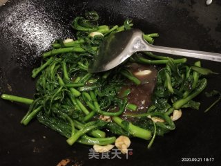 蒜蓉炒油菜的做法步骤：7