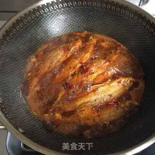 酱烧白条鱼的做法步骤：5