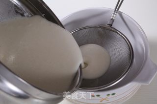 冰皮月饼的做法步骤：1