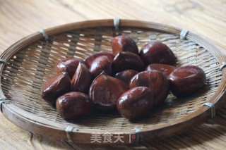糖烤板栗的做法步骤：2