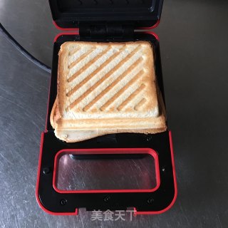 培根鸡蛋三明治的做法步骤：9