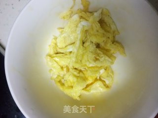 鸡蛋炒粉丝的做法步骤：3